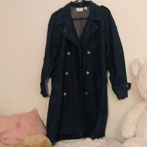 Liz Claiborne Lizwear jeans blue denim overcoat.